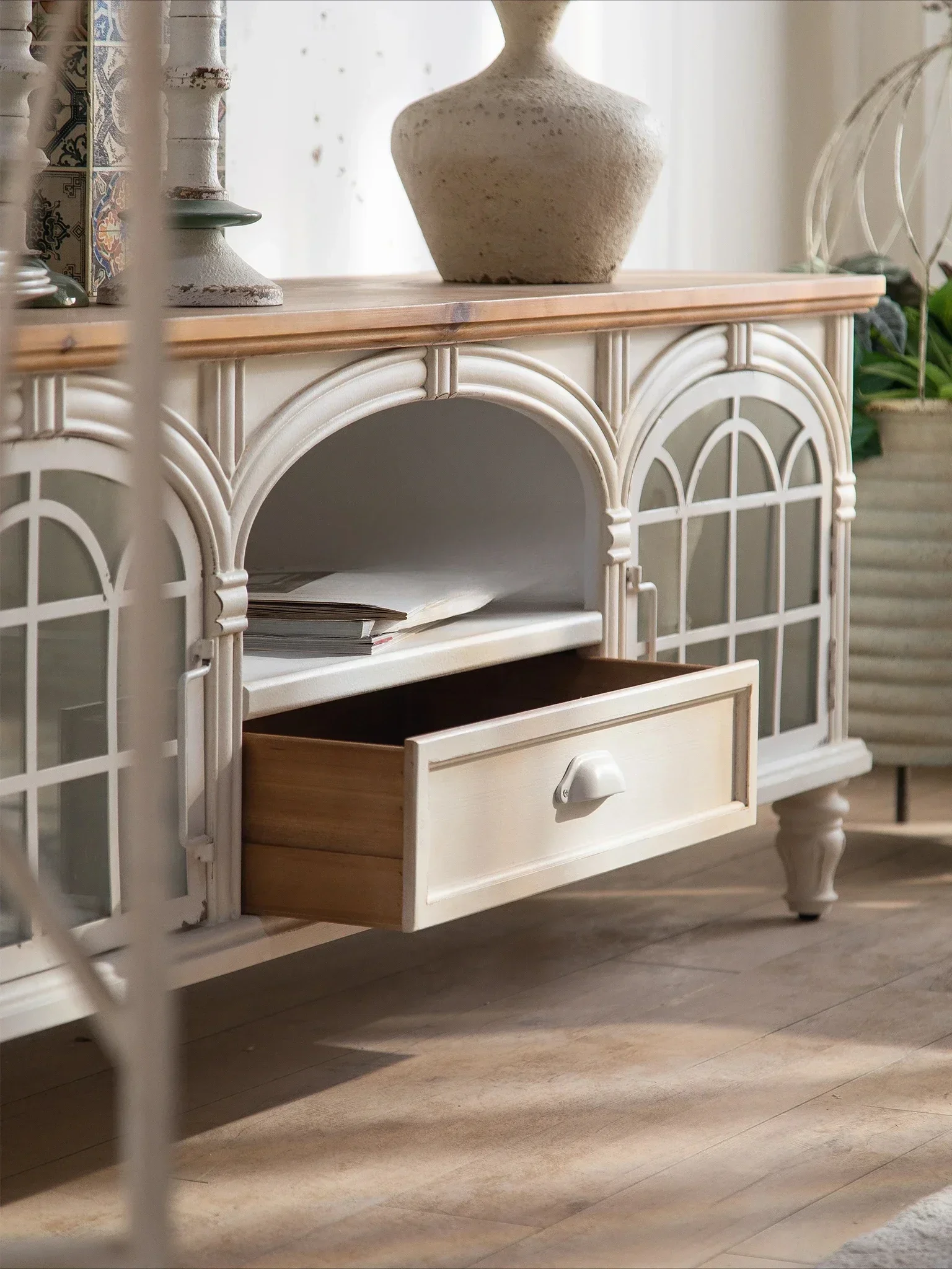 الفرنسية الرجعية خزانة التلفزيون الخشب الصلب الشمال النمط الرعوي غرفة المعيشة الأبيض خزانة حديدية خزانة #5