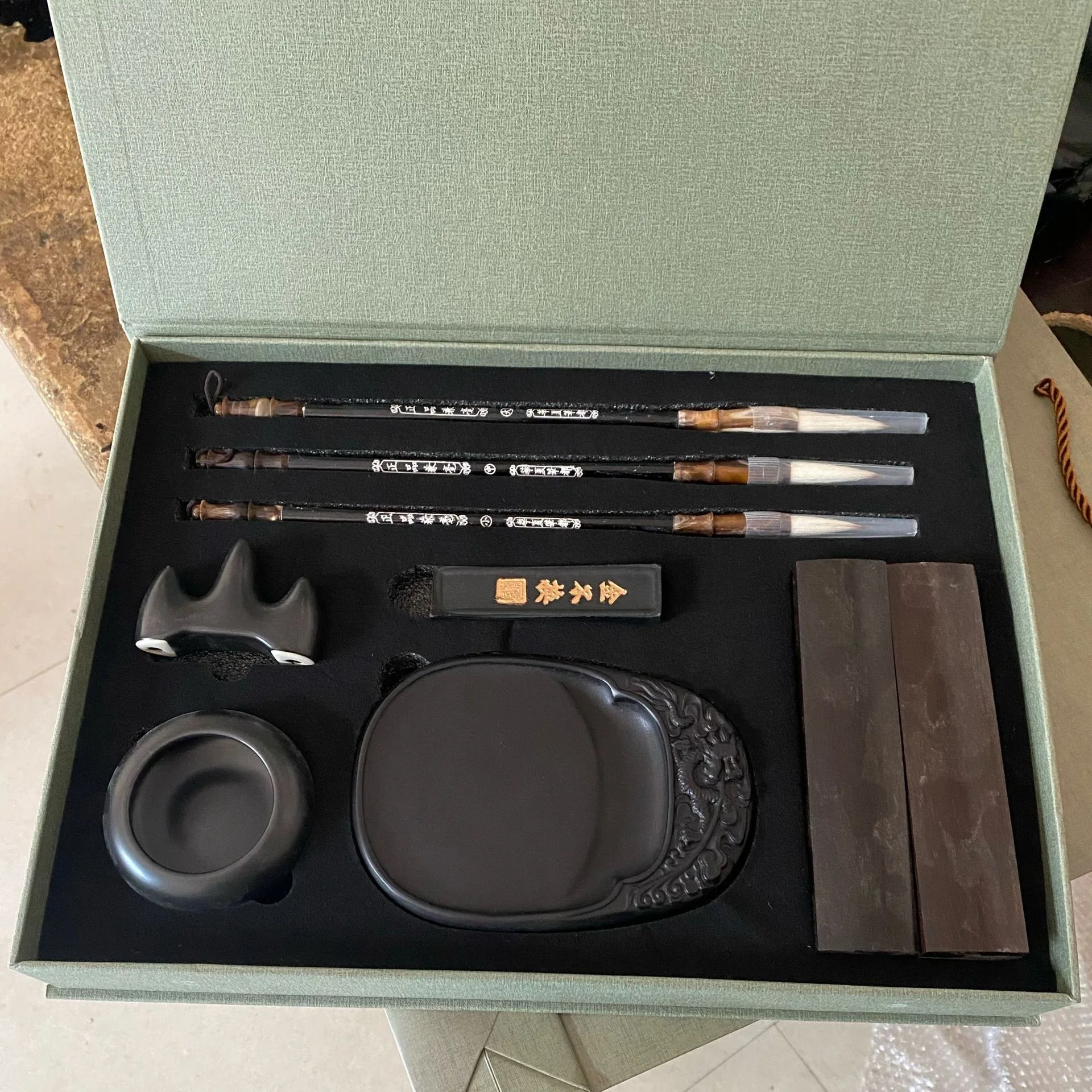 Luxury Chinese Calligraphy Gift Set with Ink Stone, Brush, Ink Stick and Rice Paper, Presentation Box Four Treasures Kit for
