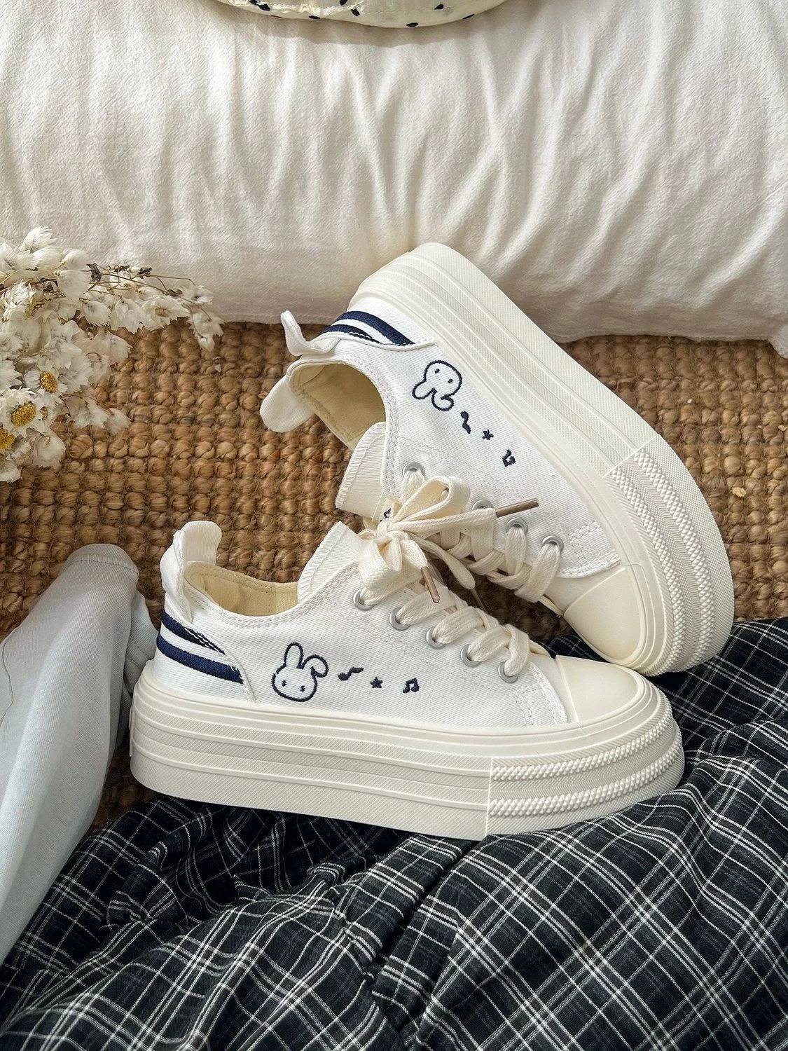 Teen Campus Milky White Canvas Sneakers Damen Chunky Plimsolls Lovely Rabbit Elevated Shoes Woman Atmungsaktive Schnür-Sneaker – Detail 5