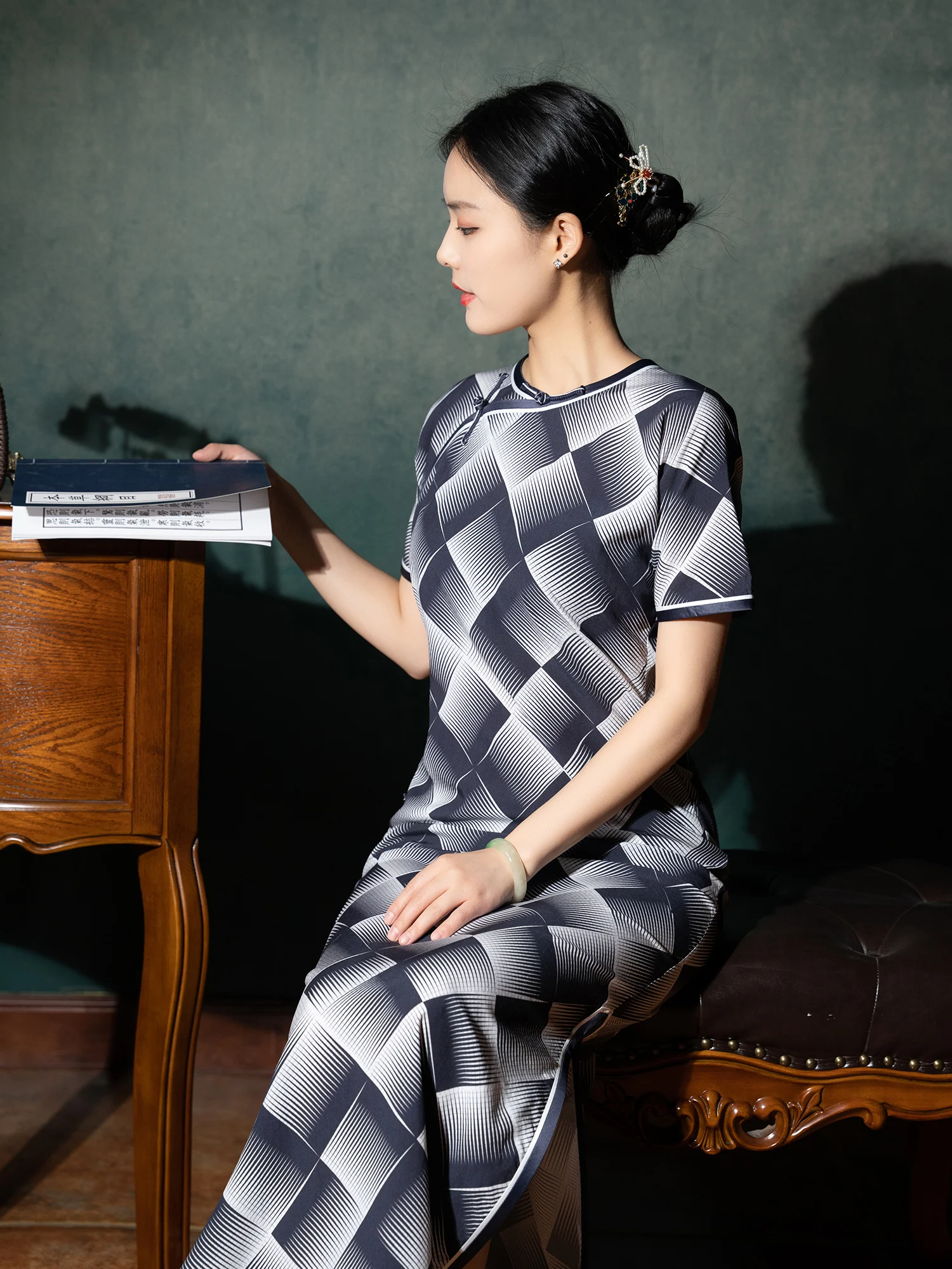 

Ретро-платье из шелковой тафты без подкладки, цельное, с низким разрезом, для повседневной носки, летнее, модное, в традиционном китайском стиле