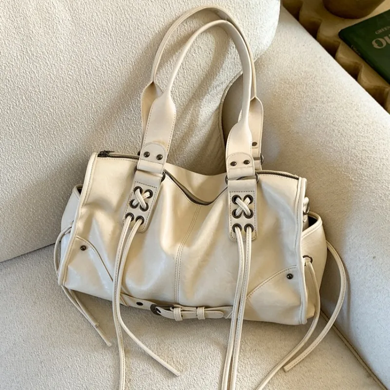 2026 جودة عالية حقائب كتف جديدة الشتاء سميكة مقاوم للماء حقائب اليد النسائية بولي بلون بلون سستة متقاطع حقيبة حمل عادية #2