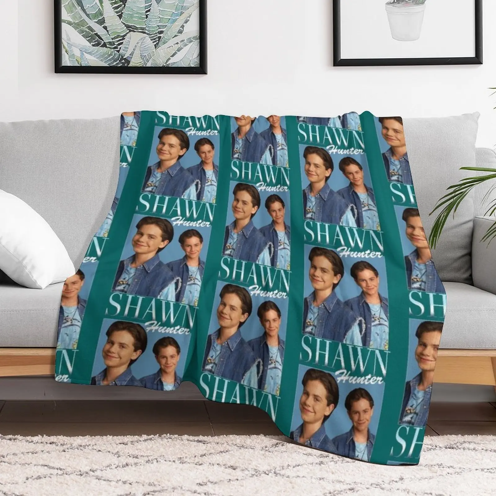 Shawn Hunter - 90_s Style Throw Blanket funny gift Extra Large Throw Hairys Blankets