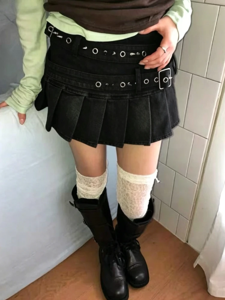 

Y2K High Street Harajuku 90s Vintage Women Denim A-Line Mini Skirt With Rivet Design Sexy Short Skirt Summer Daily Outfit