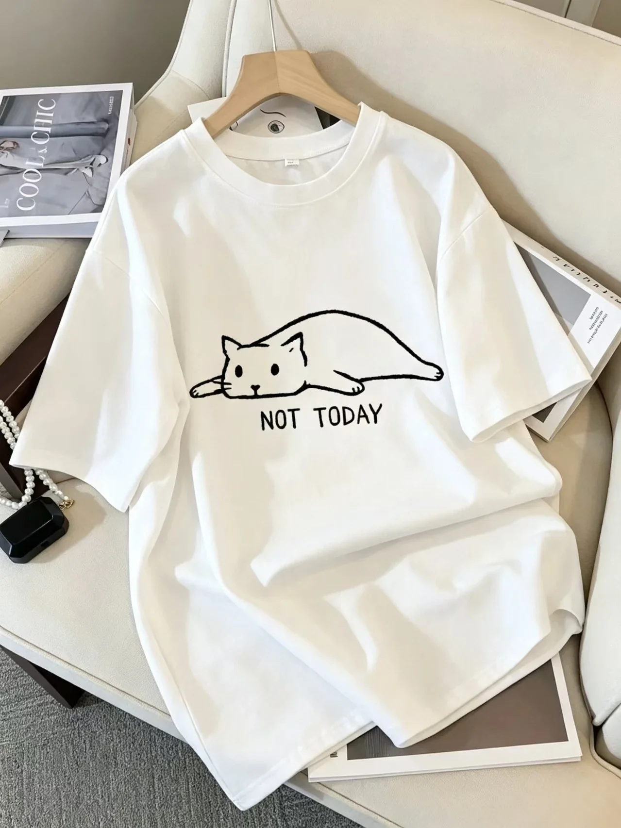 90s Graphic Rock Top Tees Female Simple Brush Drawing Cat T Shirt Harajuku Vintage T-shirt Fashion Queen Women's T Shirt