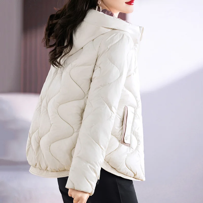2026 Nowe damskie krótkie kurtki z kapturem, lekkie, ocieplane bawełną, odzież damska jesienno-zimowa, duże rozmiary, hurtownia kurtki damskie