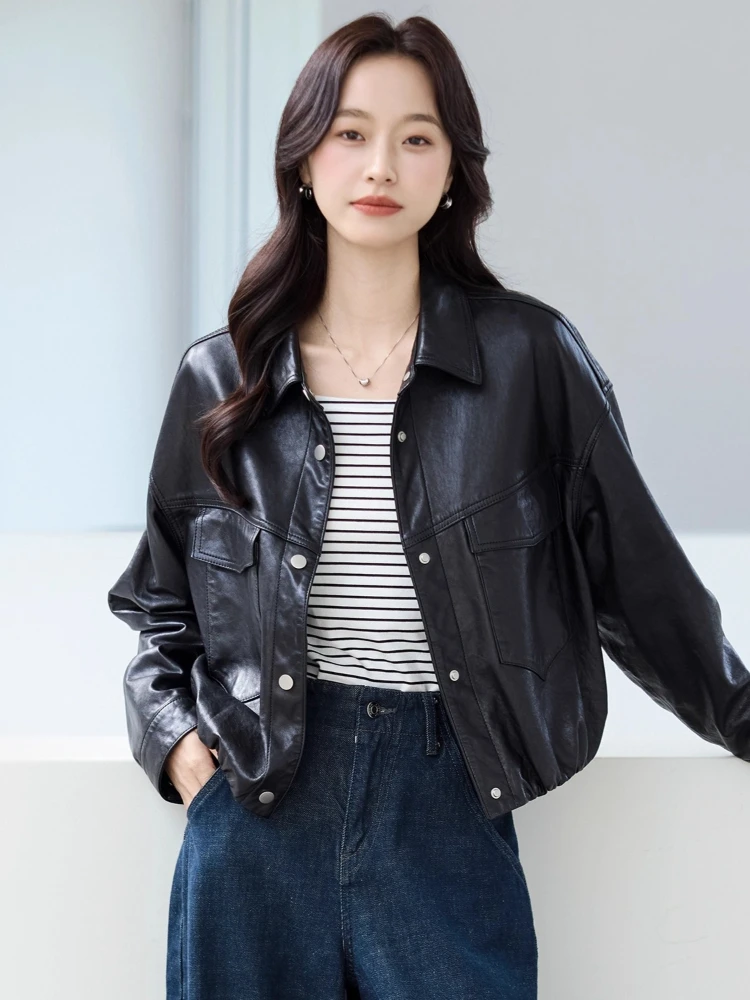 Giacche corte casual in vera pelle per donna Primavera Autunno 2025 Nuovo cappotto in vera pelle di pecora nera semplice di fascia alta con cera d'olio morbida