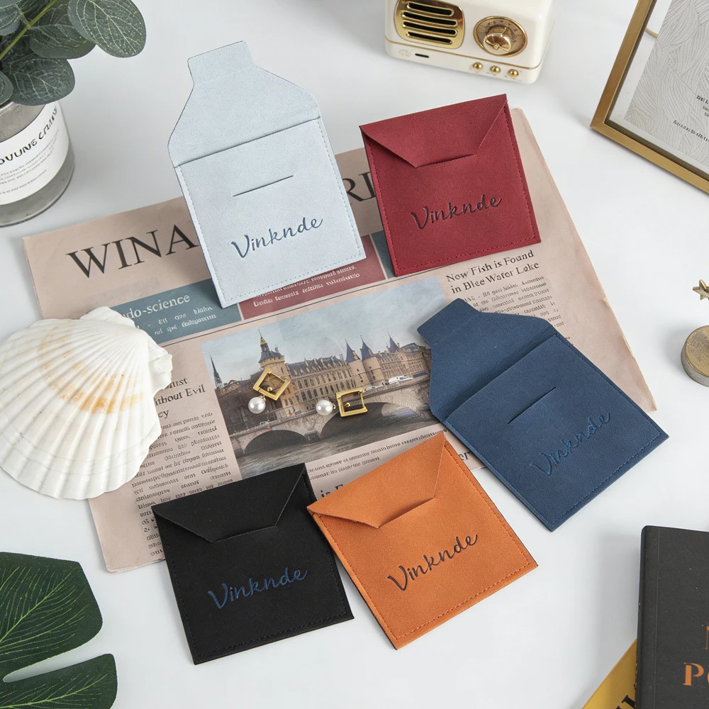 

50 шт., бархатные подарочные пакеты из микрофибры с логотипом, разные размеры, ювелирные изделия, кольца, серьги, упаковочный органайзер, свадебные замшевые мешочки