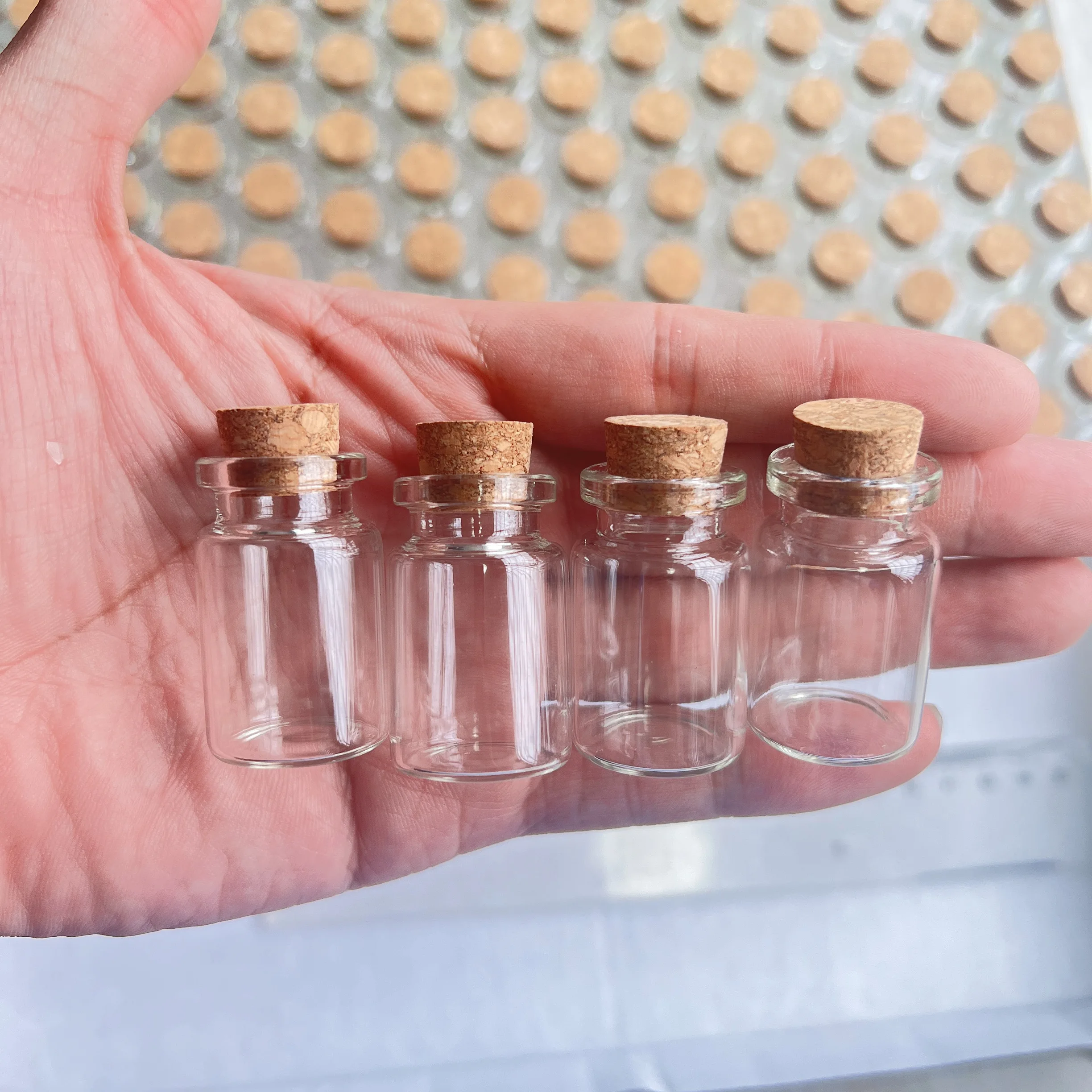 

63/144 Pcs 7ml Mini Glass Jars Small Decor Glass Bottles with Cork 22×35mm DIY Crafts Decoration Glass Vial Wishing Bottles