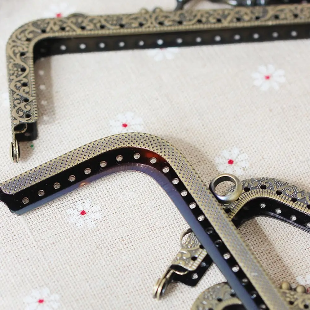 Purse Clasp Frame Bag Kiss Clasp Lock Vintage Metal Purse Frame for DIY Craft Purse Bag Making