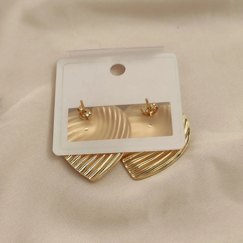 أقراط نسائية عصرية من الفولاذ المقاوم للصدأ مطبوعة على شكل حب، أقراط معدنية ثقيلة مقاومة للماء وغير قابلة للتلاشي، هدايا حفلات الزفاف #3