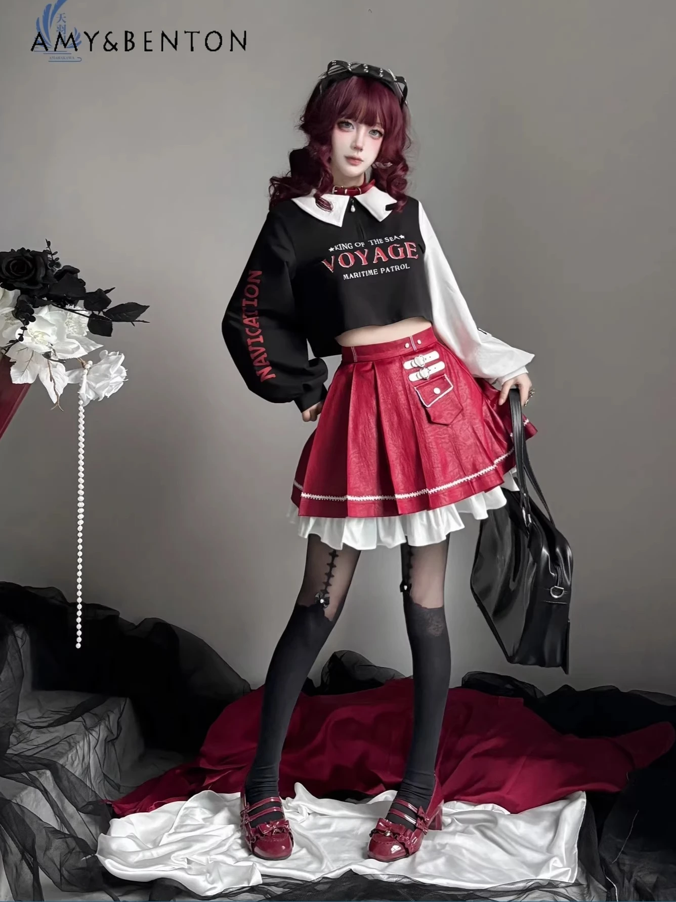 

Y2K Harajuku Style Two Piece Set Women Letter Print Contrast Sleeve Cropped Top & Red Pleated Skirt Sweet Cool Girl Outfits