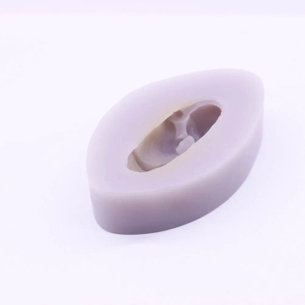 3D Leaf Shaped Silicone Mold Baby Swaddle for Newborn Sleep Sugarcraft Cake Decorating Chocolate Candy DIY Resin Mould