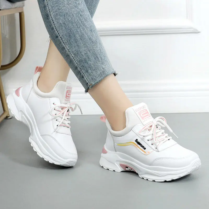 Women Leather Flat Shoes Spring and Autumn New Fashion White Vulcanized Casual Fashion Women Versatile Thick Soled Lace Up Shoes