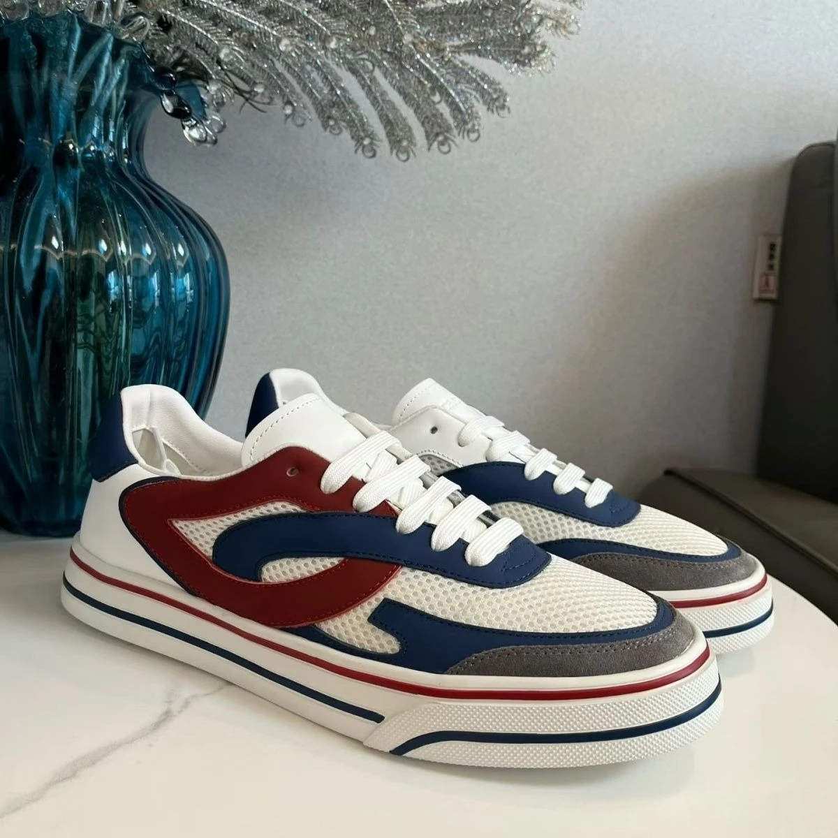 

2026 New White Casual Skate Shoes Luxury High End Mens Comfortable Low Top Breathable Athletic Sneakers