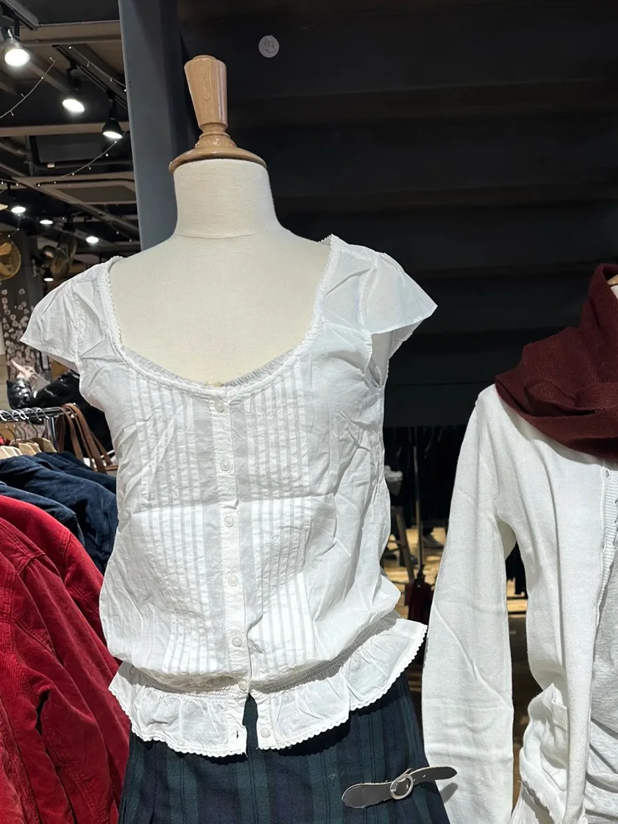 White Pleated Lace Trim T-shirt Blouse Women Scoop Neck Single Breasted Short Sleeve Blouses Sweet Casual Fashion Thin Shirt Top