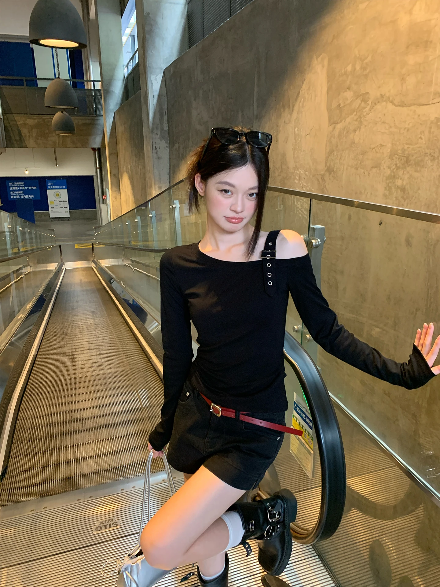 Slim Fit Long Sleeve Shoulder Bared T-shirt for Women Autumn Season Commute Style Korean Fashion Basic Layering Top