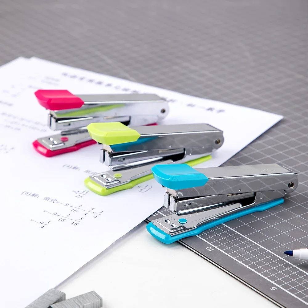 Deli Mini Stapler NO.10 logam tahan lama mode berwarna staples dengan portabel kompak alat tulis Kawaii Shool perlengkapan kantor