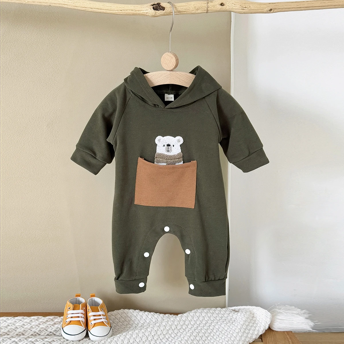 Herbst Neugeborenen Kleine Bär Tasche Lange Strampler Komfortable Urlaub Body Geeignet Baby Jungen Mädchen Kleidung 1-18 Monate Overall
