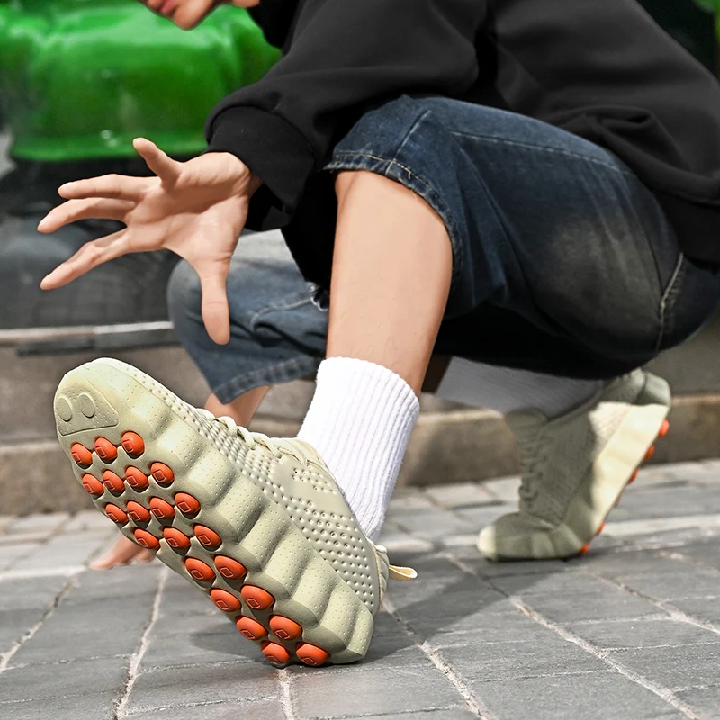 2026 New Hot Selling Fashionable Sports Shoes Comfortable Soft Sole Foot Massage Casual Shoes Rebound Cushioning Walking Shoes