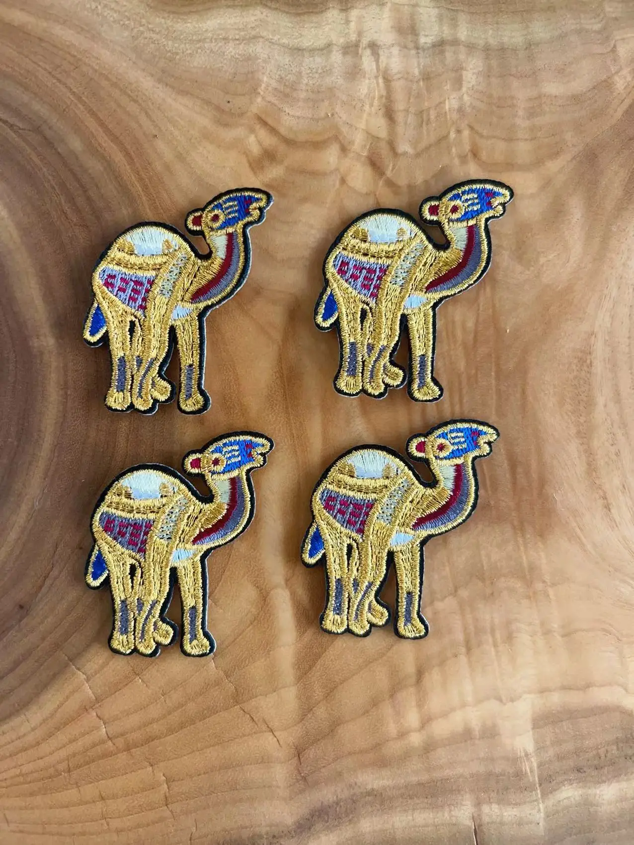 3pcs High-end Golden Silk Thread camel Embroidery Patches, Bright And Vibrant Colors, Used For Sewing/ironing Patches On Clothes