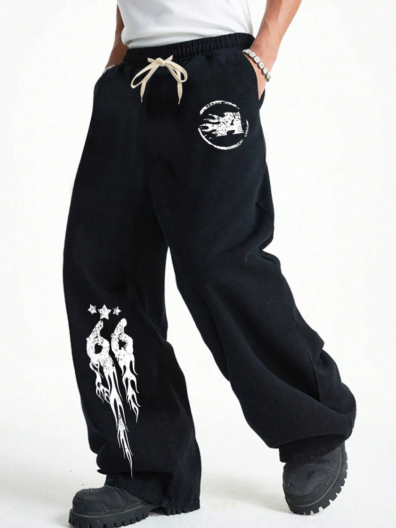 

Men's Autumn Winter Windproof Warm Fashion Streetwear Flame Letter Digital Print Black Casual Pants