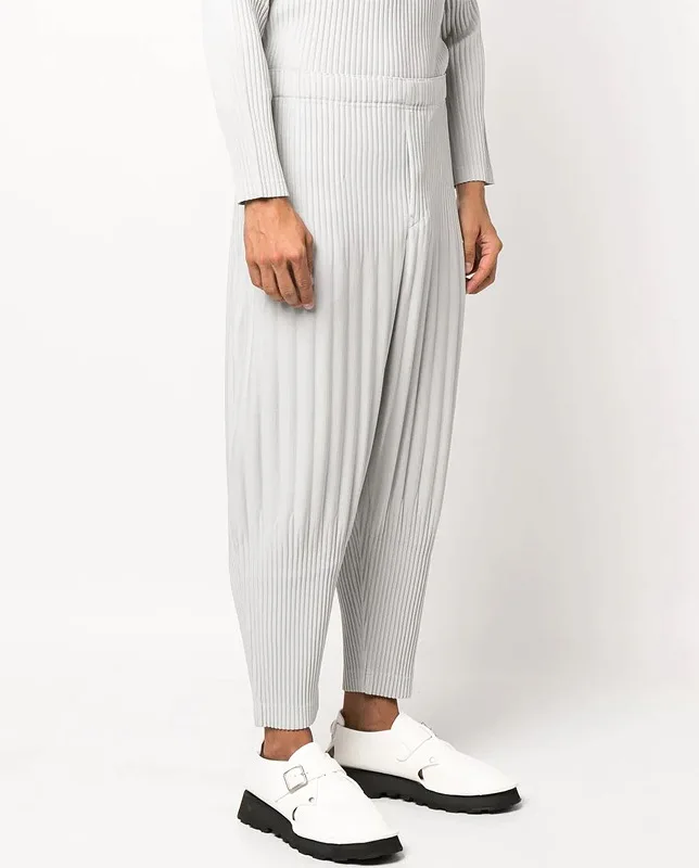 ISSEY 2026 New Arrival Japanese Miyake Style Pleated Pants Loose Casual Harem Pants Cropped Harem Pants for Men and Women