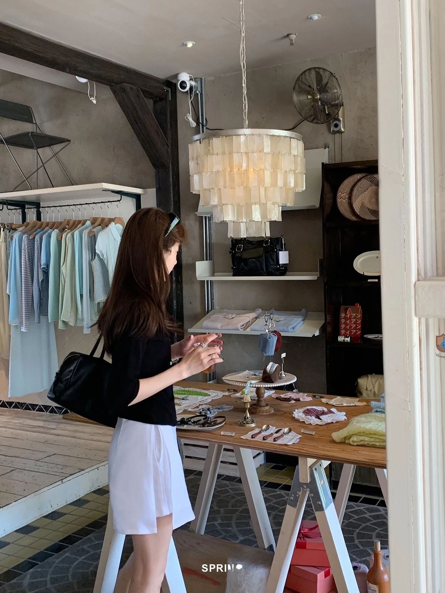 

Минималистичная высококачественная цельная льняная короткая юбка с боковым разрезом, новинка лета 2026, для узкого круга аудитории, юбка-шорты с низкой талией, А-силуэт