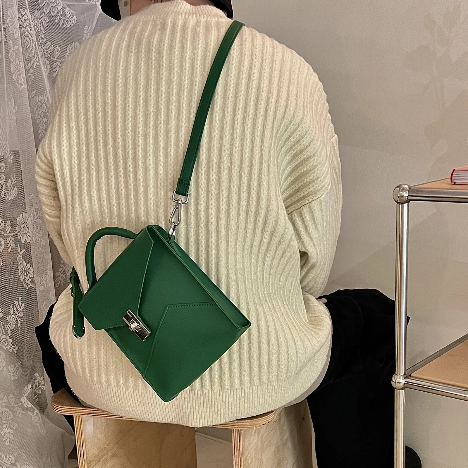 Man Fashion Shoulder Bags Pu Large Capacity Crossbody Bags  Female Designer Handbags Luxury Small Solid Flap Phone Purse