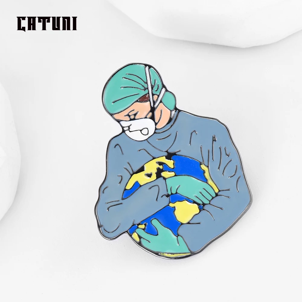 Catuni Doctor Hug Earth Pin Enamel Medical Brooch Cute Lanyard Lapel Backpack Badge Jewelry Accessories Gift for Medico