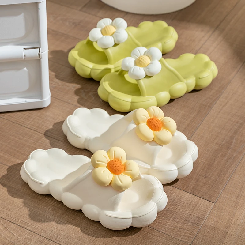 Casual Platform Slippers Women House Cute Flower Designer Shoes Girls Flat Fashion Summer Slippers Ladies Elegant Beach Footwear