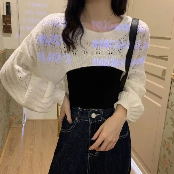 Korea Fashion Hollow Out Women\'s Sweater Loose Extreme Short Top Long Sleeve Knitted Sweater Women Y2k O-Neck TWomen\'s clothing