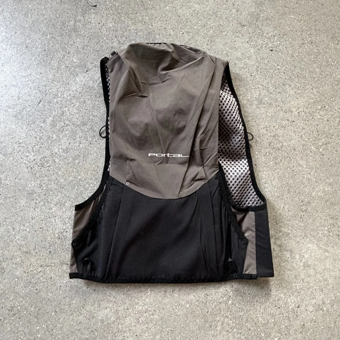 PORTAL Archive Technical Deconstructive Multi-Pocket Functional Vest Pioneer Outdoor Running Vest