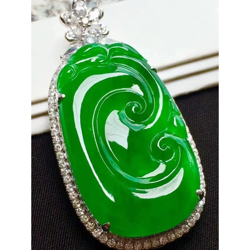 Green Ruyi Inlaid Diamond Emerald Pendant Jade Pendant Myanmar Ice-like Full Color Bright Green Ruyi Buddha Pendant