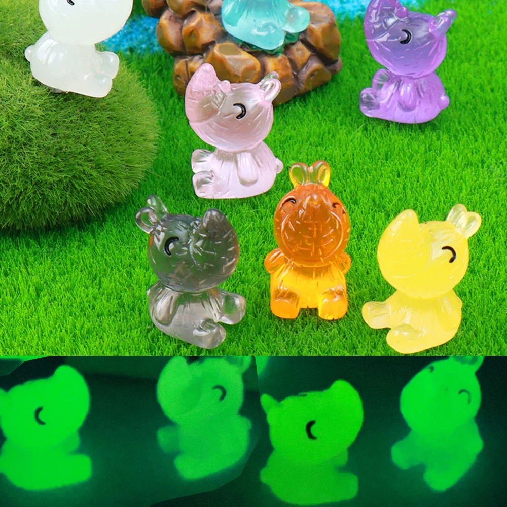 70Pcs Luminous Mini Resin Rhino Tiny Rhinocero Figures Glow in The Dark for Garden Micro Landscape Aquarium Party Decor