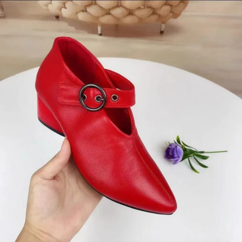 Women 2024 Autumn New Style Fashion Pointed Retro Solid Color Ladies Loafers Casual Thick Bottom Genuine Leather Women Mom Shoes