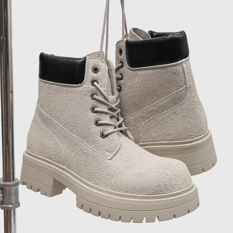 

Мужские модные ботинки. Дизайнерская мода в британском стиле. Для работы или офиса. Уличная осенне-зимняя обувь. Толстая подошва высокого качества.