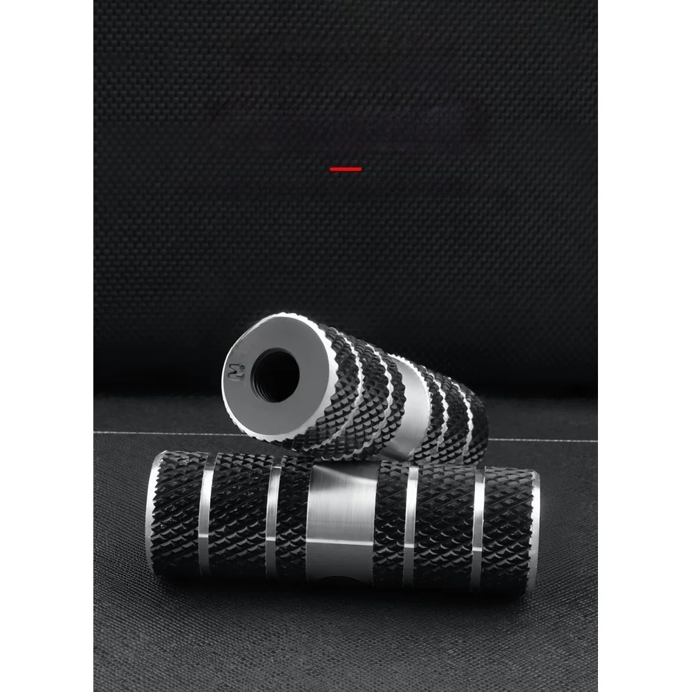 Aluminum Alloy Bike Foot Pegs for Mountain Use with Anti-Slip Cylindrical Design Lightweight 121g and 20mm Threads