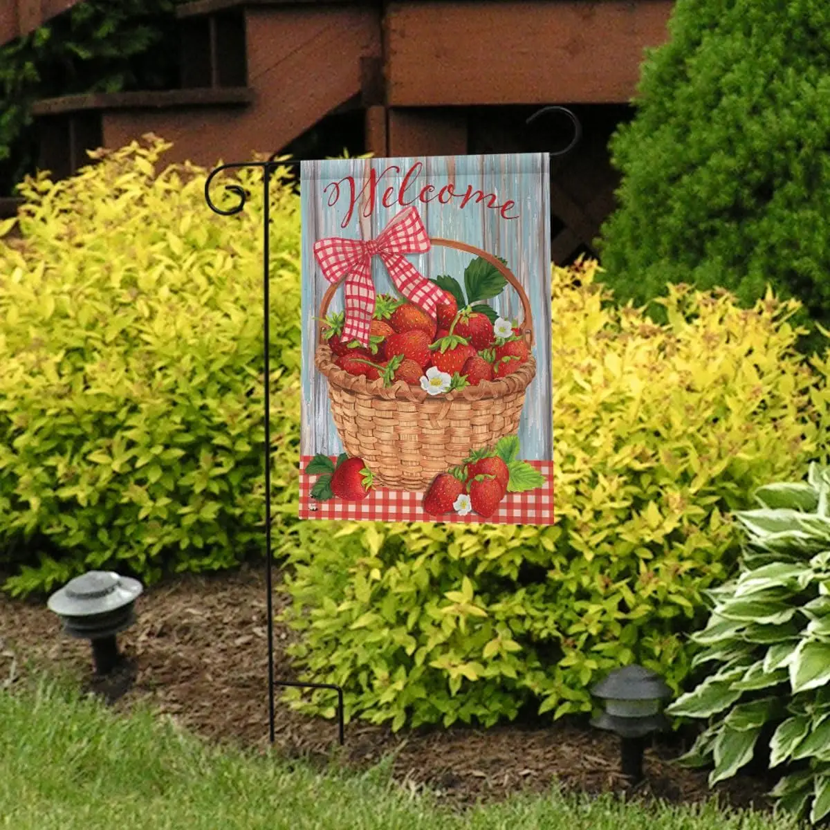 Briarwood Lane Strawberries Summer Garden Flag UUL EEZ