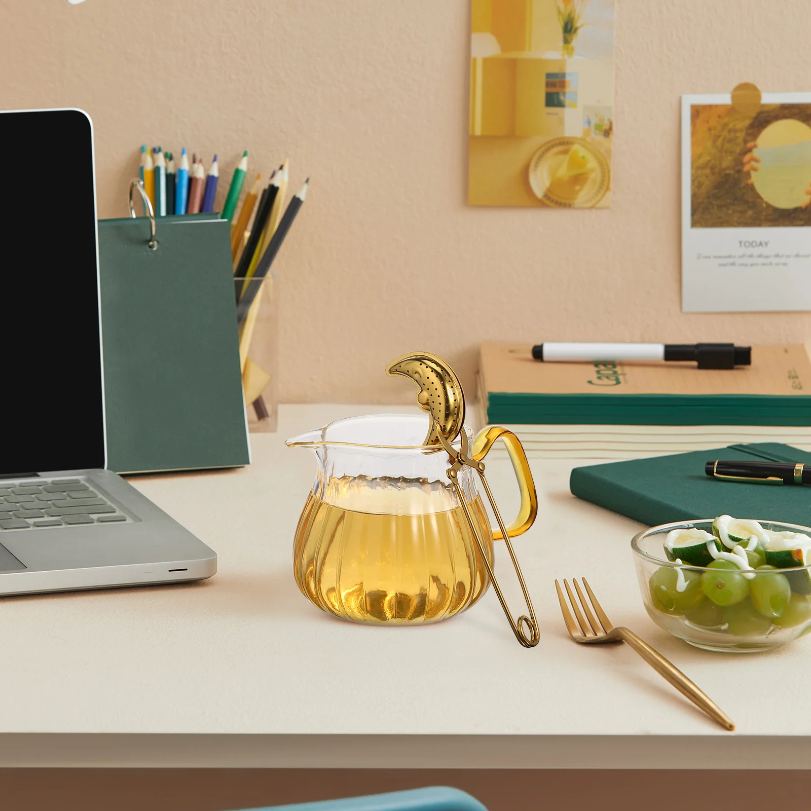 

4Pcs Stars Moon Shape Tea Infuser Stainless Steel Strainer Loose Leaf Steeper Classic Colors Exquisite Accessory for Various