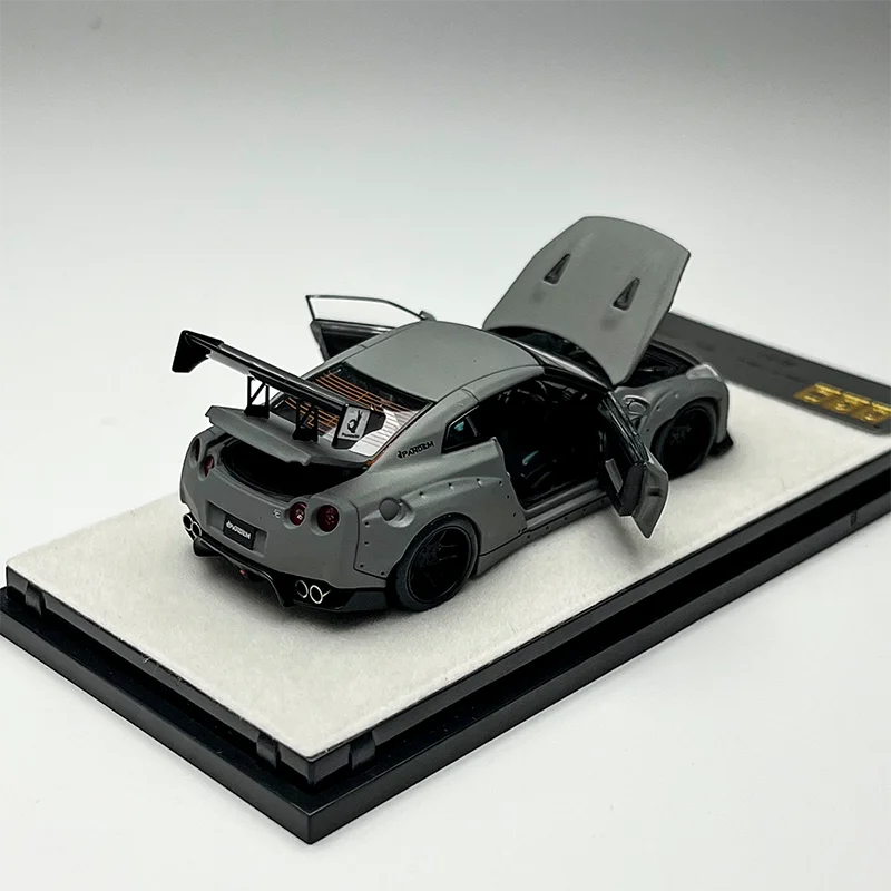 PGM 1:64 Scale GTR R35 Alloy Simulation Car Model Static Collection Decorated Holiday Gifts Toys Souvenir Gift