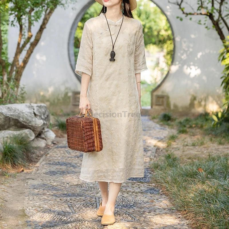 

2025 stand collar improved qipao fresh vintage loose temperament embroidery chinese qipao literature art cotton linen cheongsam