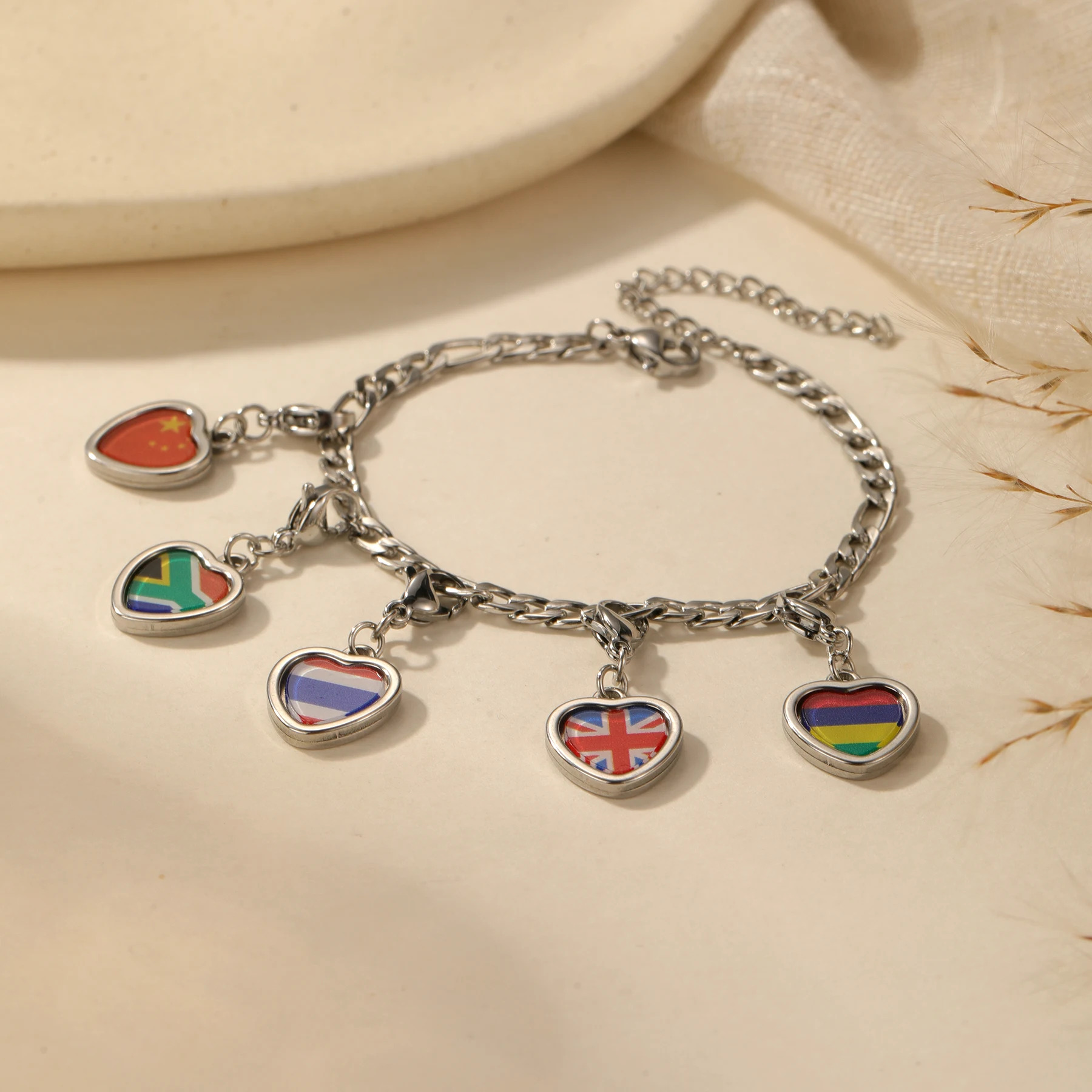 Personalized Travel Flag Bracelet Custom Heart Country Charms Stainless Steel Multiple Nations Memory Jewelry Souvenir Gift