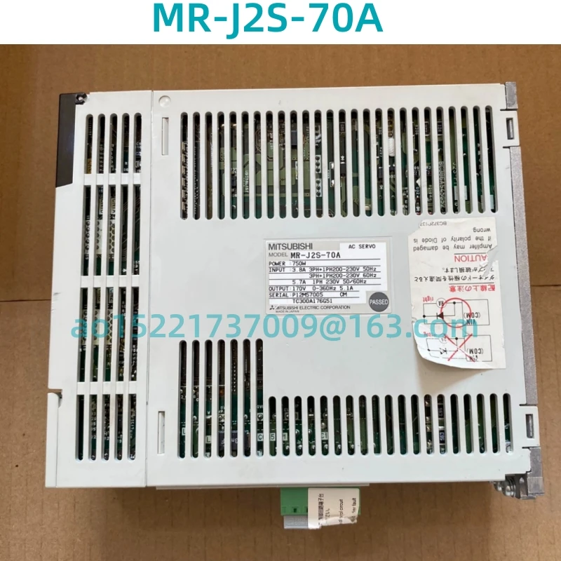 Baru/asli 9-lapis bekas tes baru adalah 100% OK AC 750W motor servo driver MR-J2S-70A Servo driver mr-j2s-70a