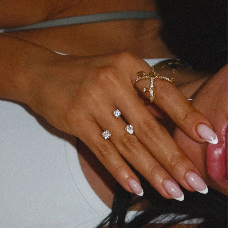 

2025 Gold Color Criss Cross X Cross Rings Micro Pave Bling Cubic Zircon Drop Cz Tassel Rings Women Wedding Finger Jewelry