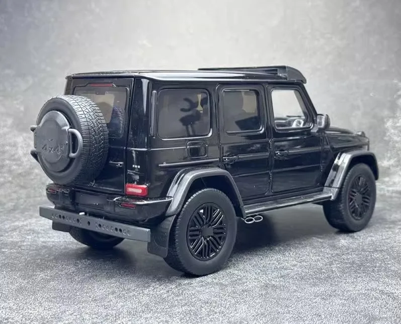 Iscale 1/18 Per Ben-z Classe G G63 4X42 SUV Diecast Model Car Nero/Blu/Bianco/Grigio Giocattoli Regali Hobby Display Collezione Ornamento