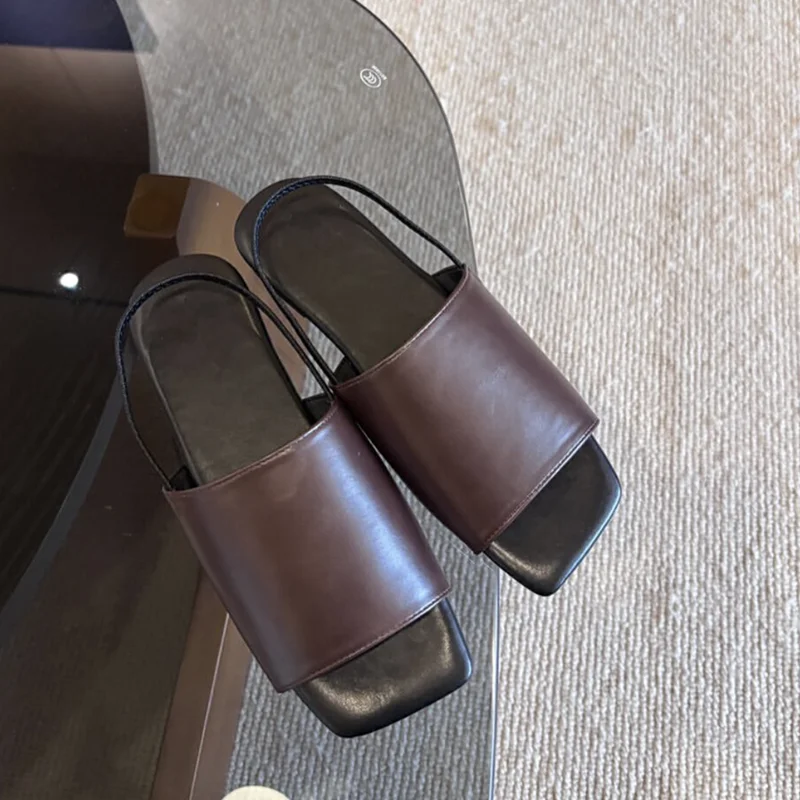 

2025 высококачественные женские сандалии из овчины с открытым носком и квадратной головкой, эластичные сандалии, дизайнерские летние повседневные тапочки, обувь