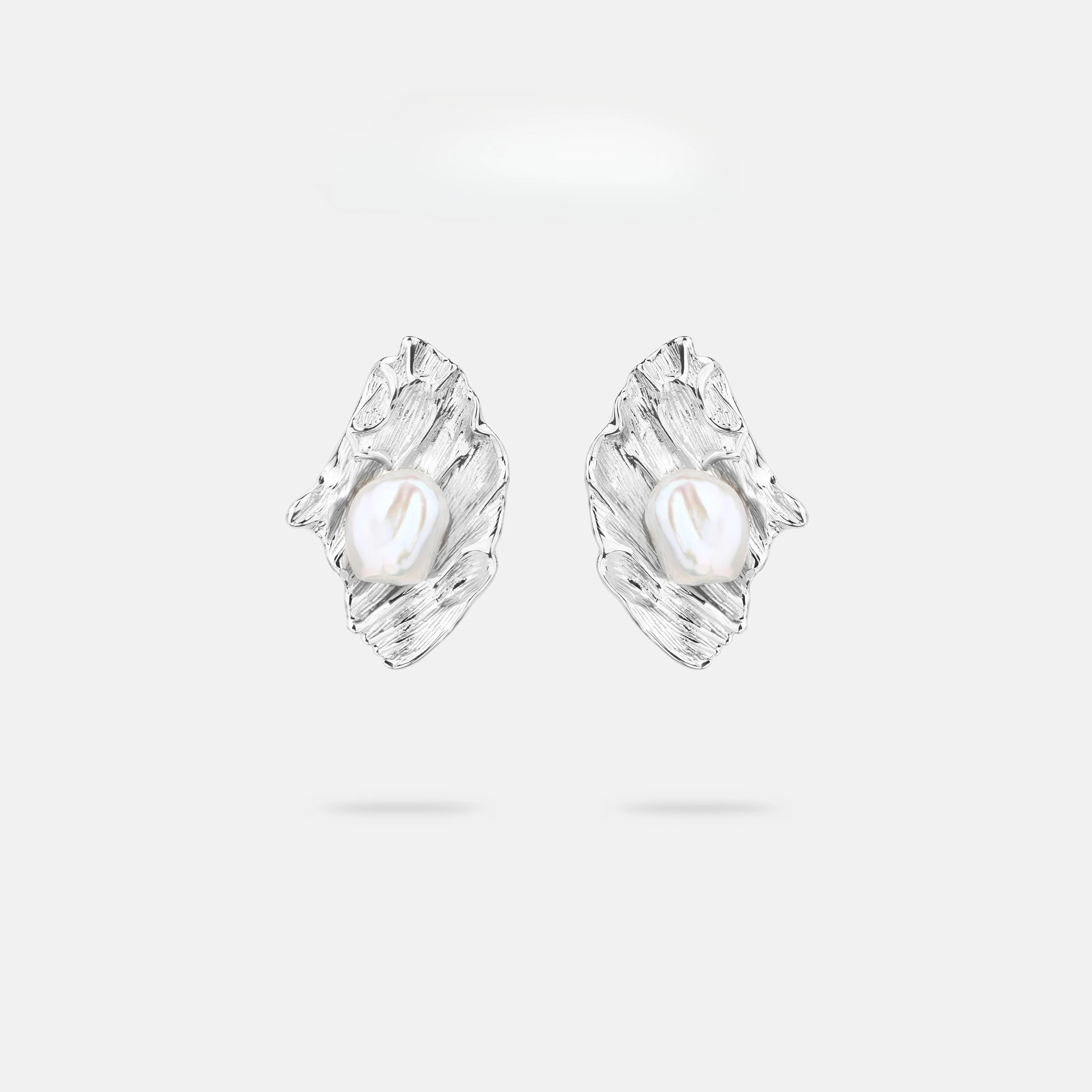 

New S925 Pure Silver Earrings for Women Wholesale Niche Luxury High-end Jewelry Hong Kong Style Wedding Jewelry