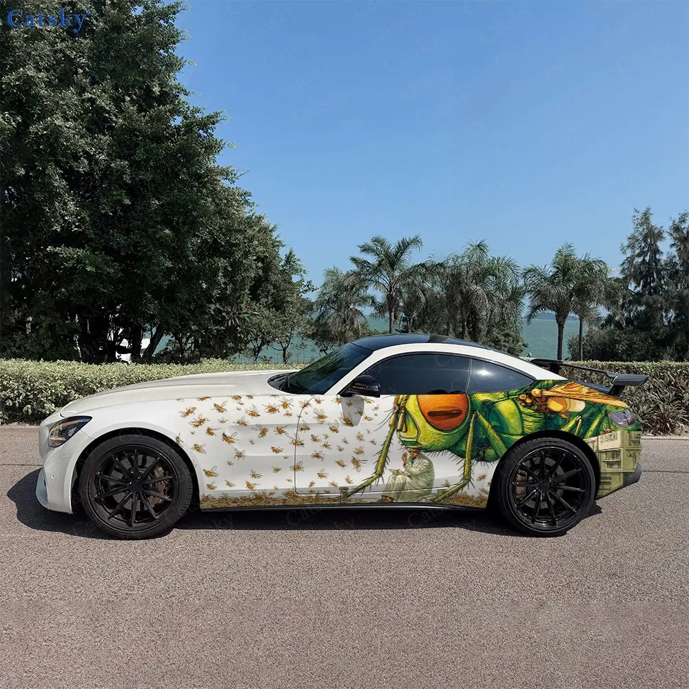 

2pcs Giant Fly Fable Realm, Durable, Fade-resistant, Enhance Vehicle Aesthetics With Bold Artistic Design Car Vinyl Wraps