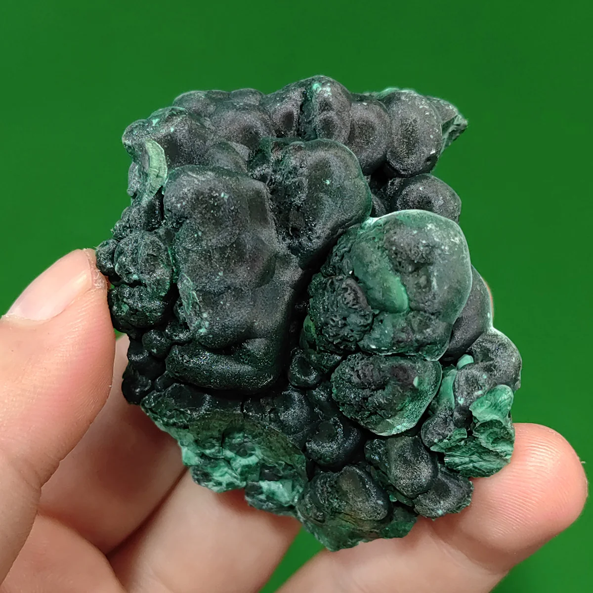 C5-2A Natural Stone Malachite Mineral Crystal Specimen Home Decoration Yang chun guang dong province CHINA