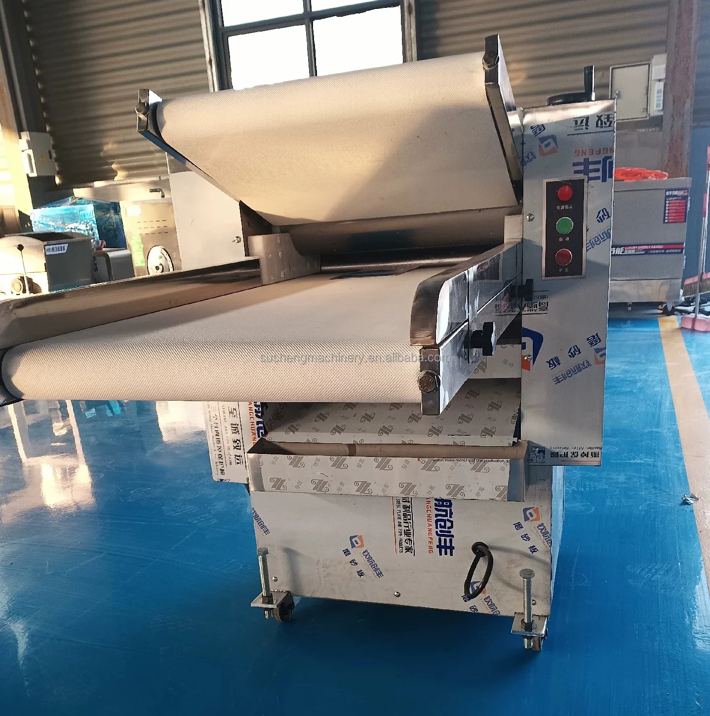 سرعة القمح العجين كعكة الحليب البيتزا الصحافة آلة العجن آلة ضغط العجين برو الفولاذ المقاوم للصدأ عالية